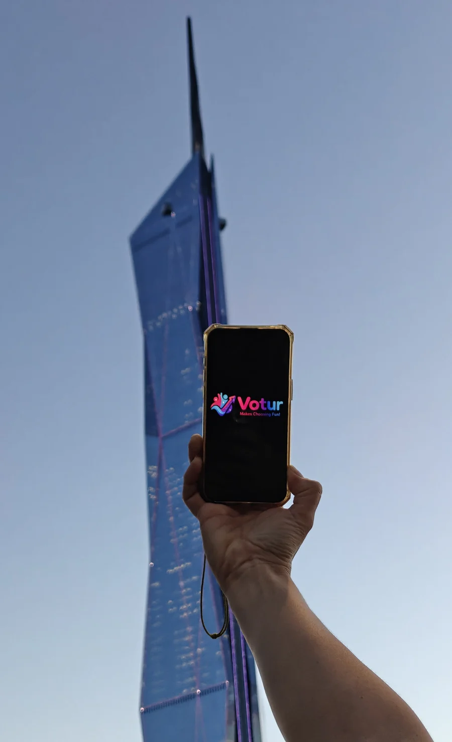 Votur voor het eerst op een telefoon, voor de Merdeka 118 in Kuala Lumpur